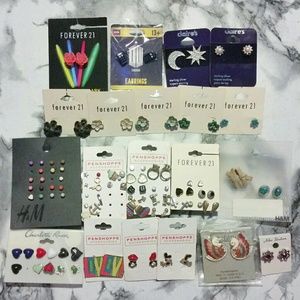 NWT 41 Pairs of Earrings & 26 Mix & Match Pieces